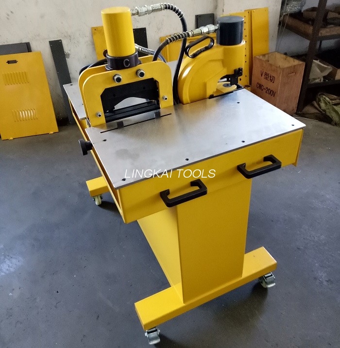 पंचिंग बेंडिंग काटने के लिए 220V 50HZ हाइड्रोलिक क्रिम्पिंग टूल बस बार प्रोसेसर